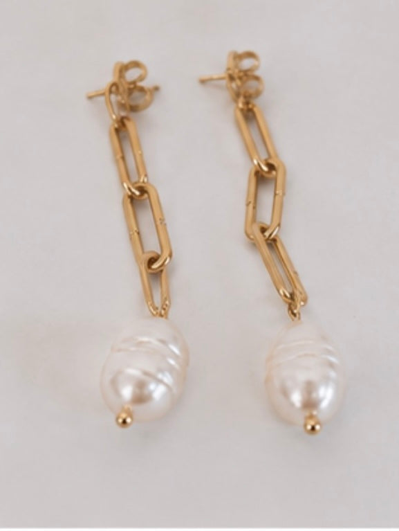 Luci Paperclip Pearl Link Earrings, Gold Filled Freshwater Pearl Drop Earrings, Modern Paperclip Chain Earrings,  Elegant Coastal Jewelry