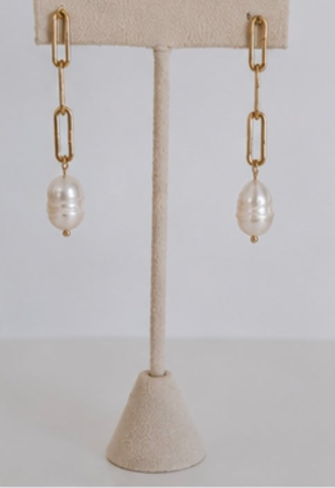 Luci Paperclip Pearl Link Earrings, Gold Filled Freshwater Pearl Drop Earrings, Modern Paperclip Chain Earrings,  Elegant Coastal Jewelry