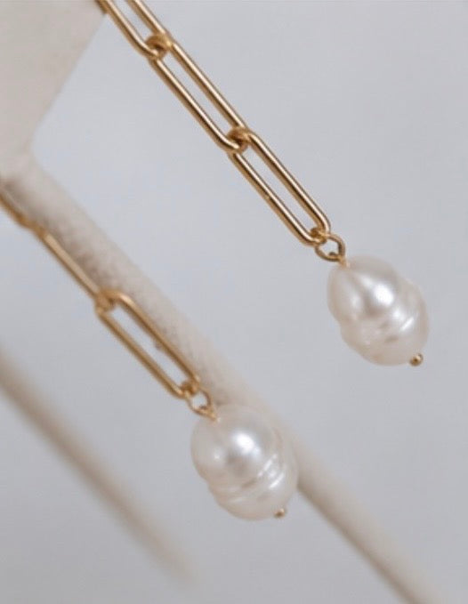 Luci Paperclip Pearl Link Earrings, Gold Filled Freshwater Pearl Drop Earrings, Modern Paperclip Chain Earrings,  Elegant Coastal Jewelry