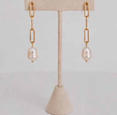 Capri, Luna Layered Freshwater Pearl Necklace Set